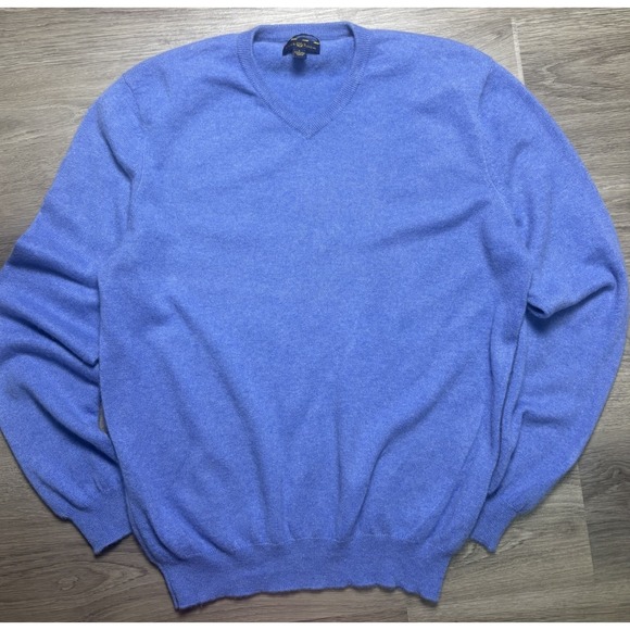 Club Room Other - Club Room Men's Soft Cashmere V-neck Sweater Blue Size L Quiet Luxury Preppy